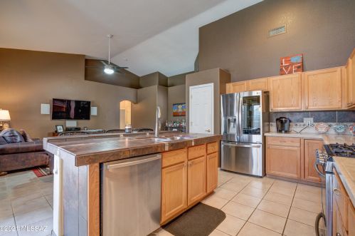 2317 Catalina View Dr, Tucson AZ  85742-4481 exterior