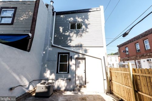 2015 5 St, Philadelphia PA 19148-2547 exterior