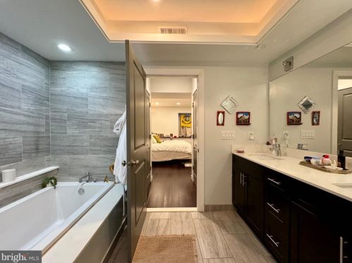 1311 6th St, Philadelphia PA 19147-5829 exterior