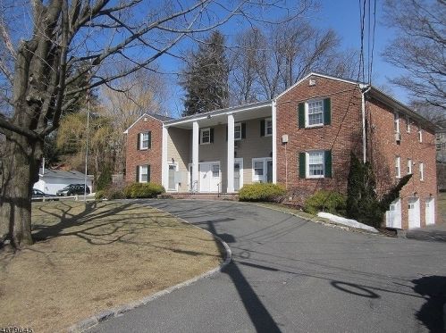 30 West St, Bernardsville NJ  07924-2415 exterior