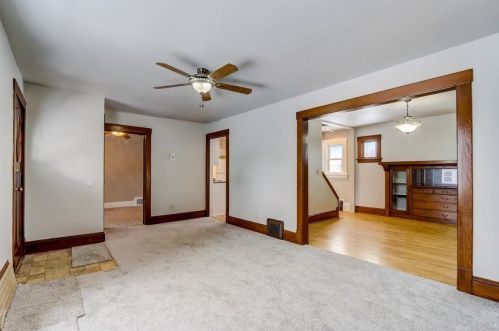 218 66, Milwaukee WI 53219-2062 exterior