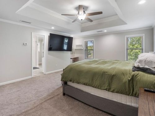 8474 Lake Dr, Lithonia GA  30039-6562 exterior