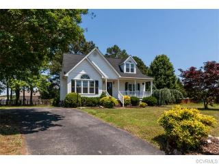 2906 Appleford Dr, Chester, VA 23831-8806