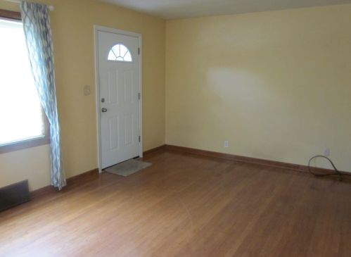 2266 68th St, Milwaukee, WI 53213-1953