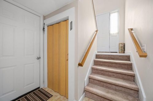 19 Virginia Ave, Woonsocket RI 02895-5630 exterior