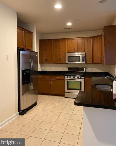 11717 Leesborough Cir, Silver Spring MD  20902-2891 exterior