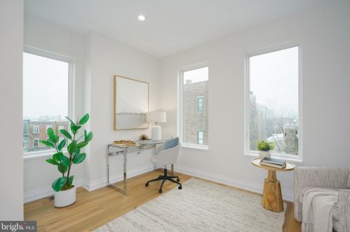 516 21 St, Philadelphia PA 19130-1401 exterior