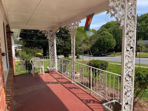 1227 Bell Ave, Atlanta GA  30344-4323 exterior