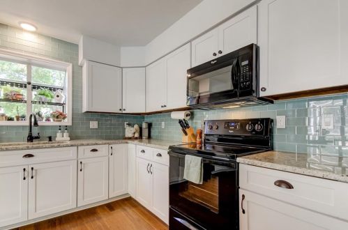 12216 Twin Br Acres Rd, Tampa FL 33626-3711 exterior