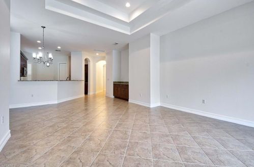 7409 Moorgate Point Way, Naples, FL 34113-5103