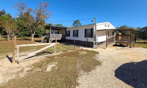 5300 Persimmon Hollow Rd, Milton FL  32583-2798 exterior