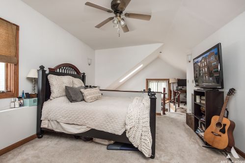 907 Racine Ave, Chicago IL 60643-5402 exterior