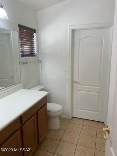 7916 Baja Stone Ave, Tucson AZ  85756-8477 exterior