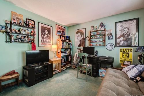 79 Bush Hl Rd, Exeter CT 06249-1210 exterior