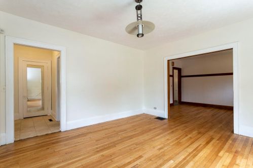 1000 Tamarack Ave, Grand Rapids MI 49504-3038 exterior