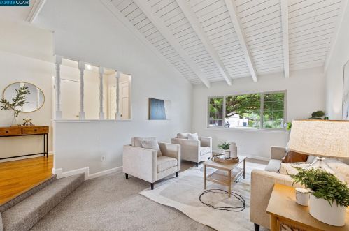 1895 Risdon Rd, Concord CA 94518-3460 exterior