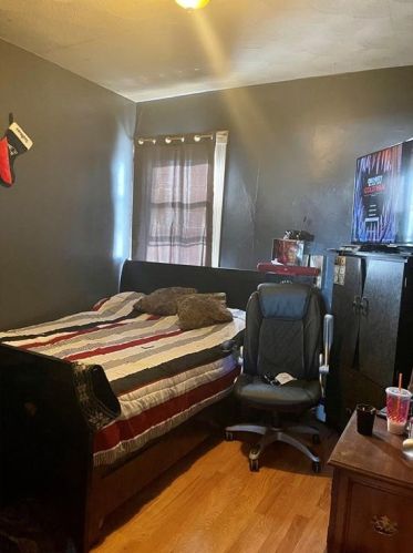 1258 Plainfield St, Providence RI 02909-4449 exterior