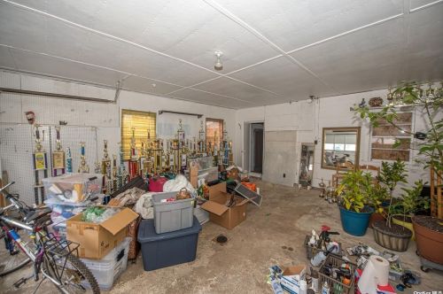 55 Kelsey Ave, Huntington Station NY 11746-1109 exterior