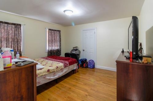 417 Charles St, Providence RI 02904-1307 exterior