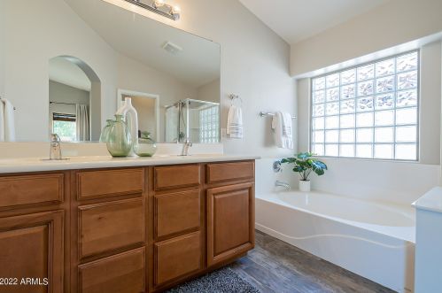 2728 Alameda Rd, Phoenix AZ  85024-6223 exterior