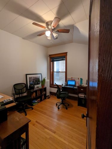 1334 Cornelia Ave, Chicago IL 60618-6035 exterior