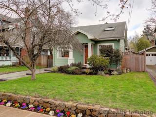 2544 38 Ave, Portland OR  97212-2921 exterior