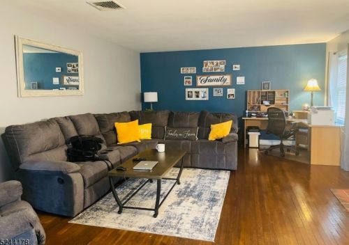 14 Elk Ave, Dover NJ 07801-2505 exterior