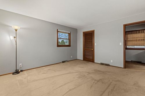 9826 Langlade St, Milwaukee WI 53225-1014 exterior