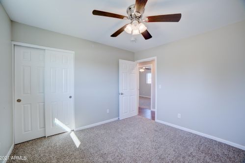 1942 Campo Bello Dr, Phoenix AZ 85032-2051 exterior