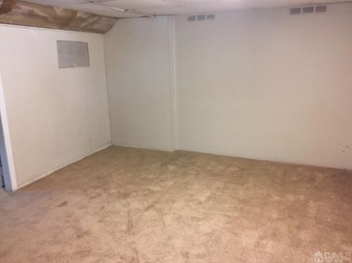 2 6th St, New Brunswick NJ 08901-3316 exterior