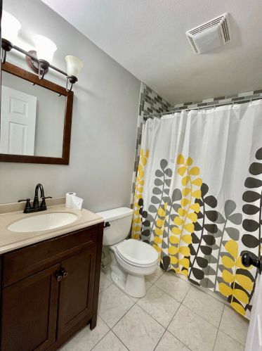 44 Pne Acres Rd, Concord NH 03301-7888 exterior