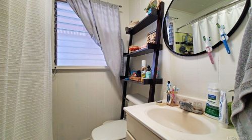 3622 Maunalei Ave, Honolulu HI 96816-2322 exterior