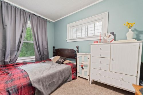 2858 6 St, Duluth MN 55806-2537 exterior