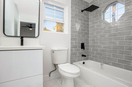 13982 Capewood Ln, San Diego CA  92128-6469 exterior