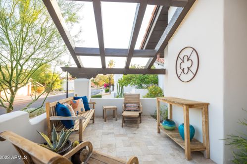 6184 28th Pl, Phoenix AZ  85016-2156 exterior