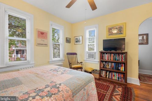 1340 Vly Pl, Washington DC 20020-5716 exterior