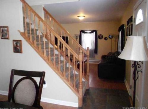 42 Helen Dr, New Britain, CT 06053-1606