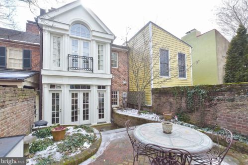 1103 Prince St, Alexandria VA 22314-2934 exterior