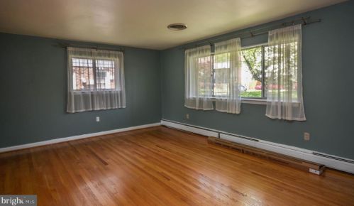 10116 Ashburton Ln, Bethesda MD  20817-1730 exterior