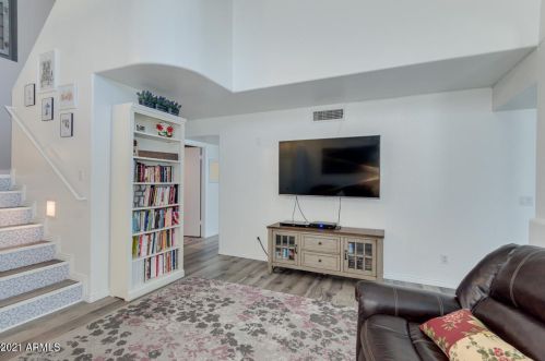 17244 46 Pl, Phoenix AZ 85042-5310 exterior