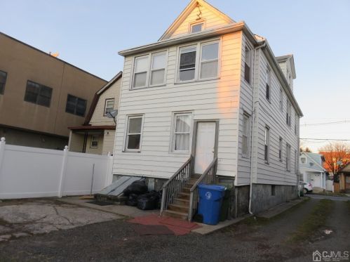 543 Sayre Ave, Perth Amboy, NJ 08861-3600