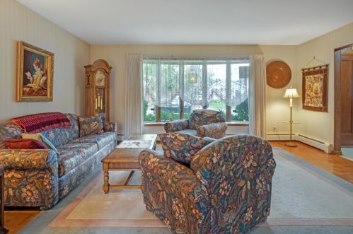 4859 87 St, Milwaukee WI 53224-4038 exterior