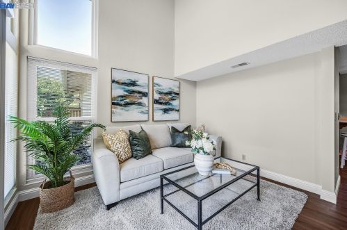 44 Rolling Grn Cir, Concord CA 94523-3266 exterior