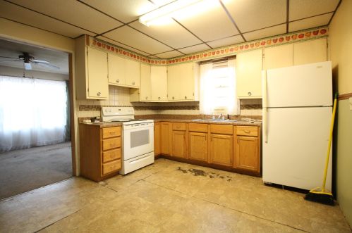 1130 Frst Dr, Meskegon MI 49442-4812 exterior