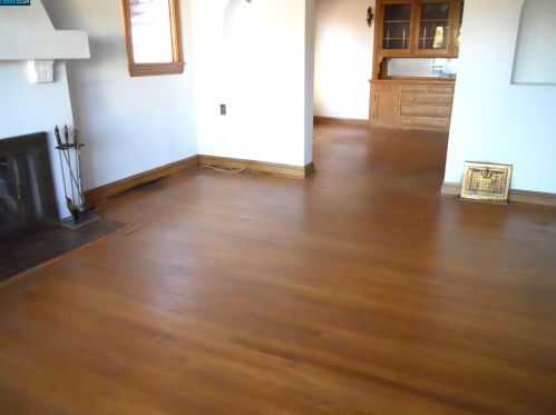 2424 Curtis St, Berkeley, CA 94702-2037