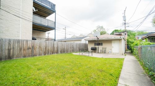 127 Bell Ave, Chicago, IL 60612-5083