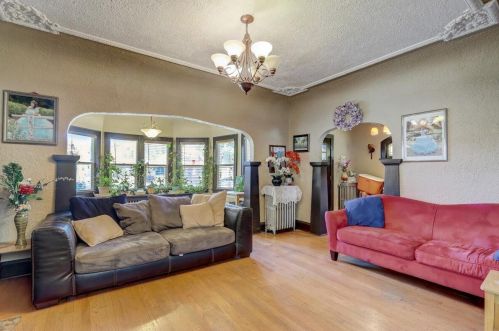 2106 34, Milwaukee WI 53215-2301 exterior