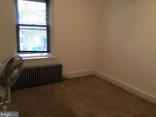 2790 Constitution Rd, Camden NJ 08104-2985 exterior