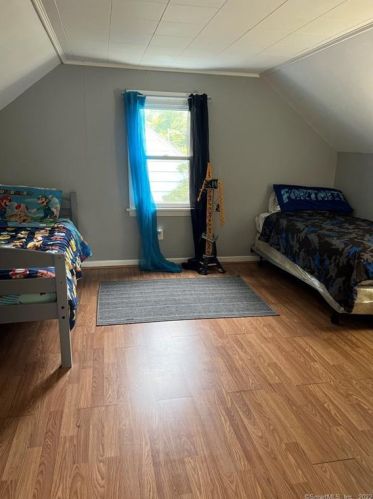 52 Booth Rd, Enfield CT 06082 exterior