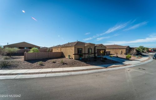 2768 Calle Joya De Ventura, Tucson, AZ 85706-5072